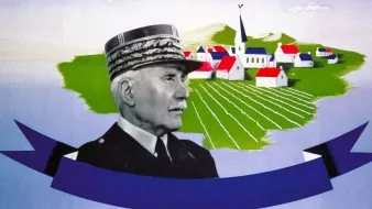 الصورة تظهر شخصية عسكرية wearing a hat decorated with stripes. خلفه منظر طبيعي يتضمن قرية صغيرة بها منازل ذات أسطح ملونة، والحقول المورقة. في الجزء السفلي من الصورة، هناك شريط أزرق يمتد عبر العرض. الألوان المستخدمة تعطي شعورًا بالهدوء والنظام.