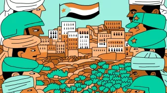 این تصویر نمایی انتزاعی از وضعیت نظامی یا سیاسی در یک منطقه کوهستانی را نشان میدهد. در پسزمینه، خانههایی با معماری سنتی در کنار یک کوه قرار دارند و پرچم یمن که دارای نوارهای سیاه، سفید و نارنجی است در بالای آسمان به اهتزاز درآمده است. در جلو، شخصیتهای انسانی با پوششهای نظامی و سرپوشهای مختلف قرار دارند که به نظر میرسد در حال تبادل نظر یا بحث در مورد موضوعی مهم هستند. رنگها در تصویر شاد و متنوع هستند، با استفاده از سبز، قهوهای و رنگهای گرم.