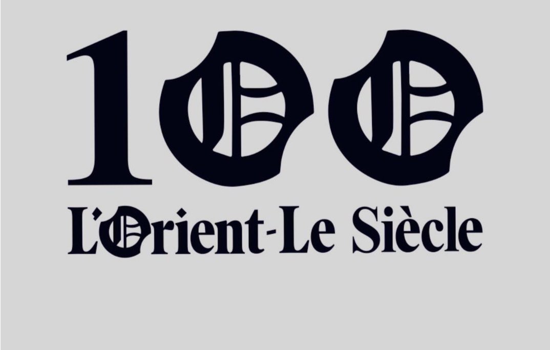L'image présente une composition graphique avec le chiffre "100" en grand, accompagné d'un texte en dessous qui dit "L'Orient-Le Siècle". Le style des chiffres et des lettres est élégant et moderne, avec un fond sobre. L'ensemble donne une impression de sophistication et d'importance.