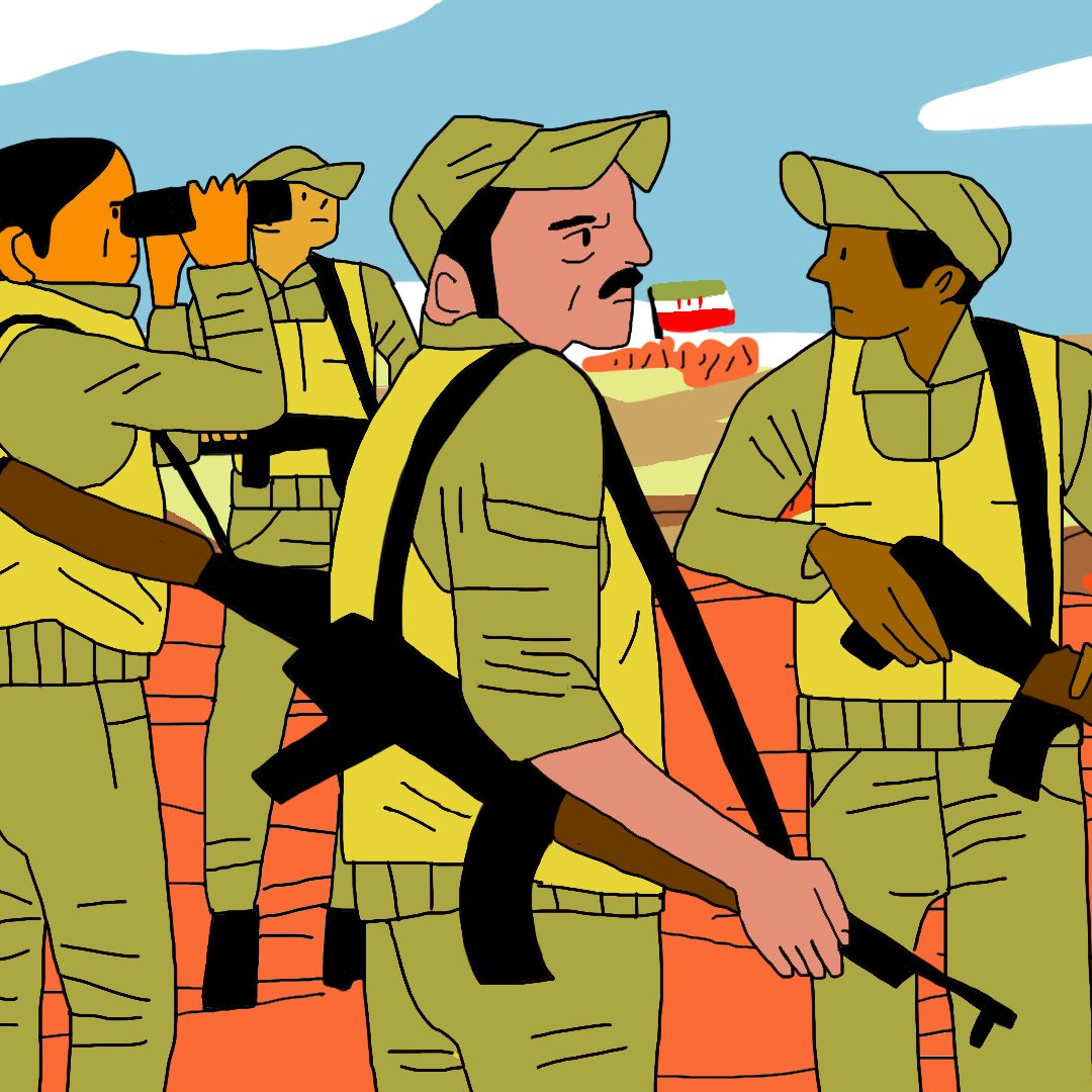 L'image montre un groupe de six soldats vêtus de tenues militaires de couleur beige, se tenant dans un paysage désertique. Certains d'entre eux portent des fusils et semblent vigilants, en train d'observer les environs. À l'arrière-plan, des drapeaux de la Turquie et d'un autre pays sont visible, ajoutant un contexte géopolitique à la scène. Le ciel est bleu avec quelques nuages, et le sol est rougeâtre,Characteristic of un paysage aride. L'ambiance semble sérieuse, indiquant une situation potentiellement tendue.