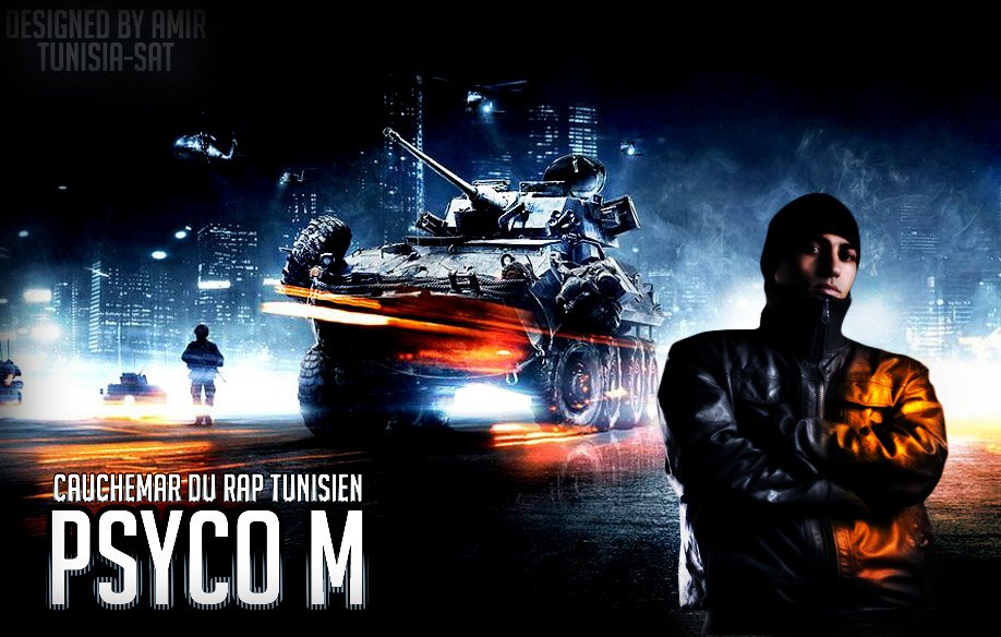 L'image présente un paysage urbain nocturne avec des lumières de ville brillantes en arrière-plan. À gauche, on voit une figure masculine habillée d'une veste noire, les bras croisés, avec un air déterminé. À droite, un véhicule militaire, probablement un char, semble avancer dans un environnement dramatique. En bas de l'image, le texte "Cauchemar du rap tunisien" et "Psyco M" est affiché, ajoutant un contexte au personnage représenté. L'ensemble donne une impression de force et de détermination, en lien avec le monde du rap.