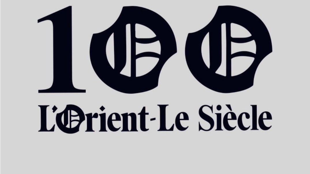 L'image présente une composition graphique avec le chiffre "100" en grand, accompagné d'un texte en dessous qui dit "L'Orient-Le Siècle". Le style des chiffres et des lettres est élégant et moderne, avec un fond sobre. L'ensemble donne une impression de sophistication et d'importance.