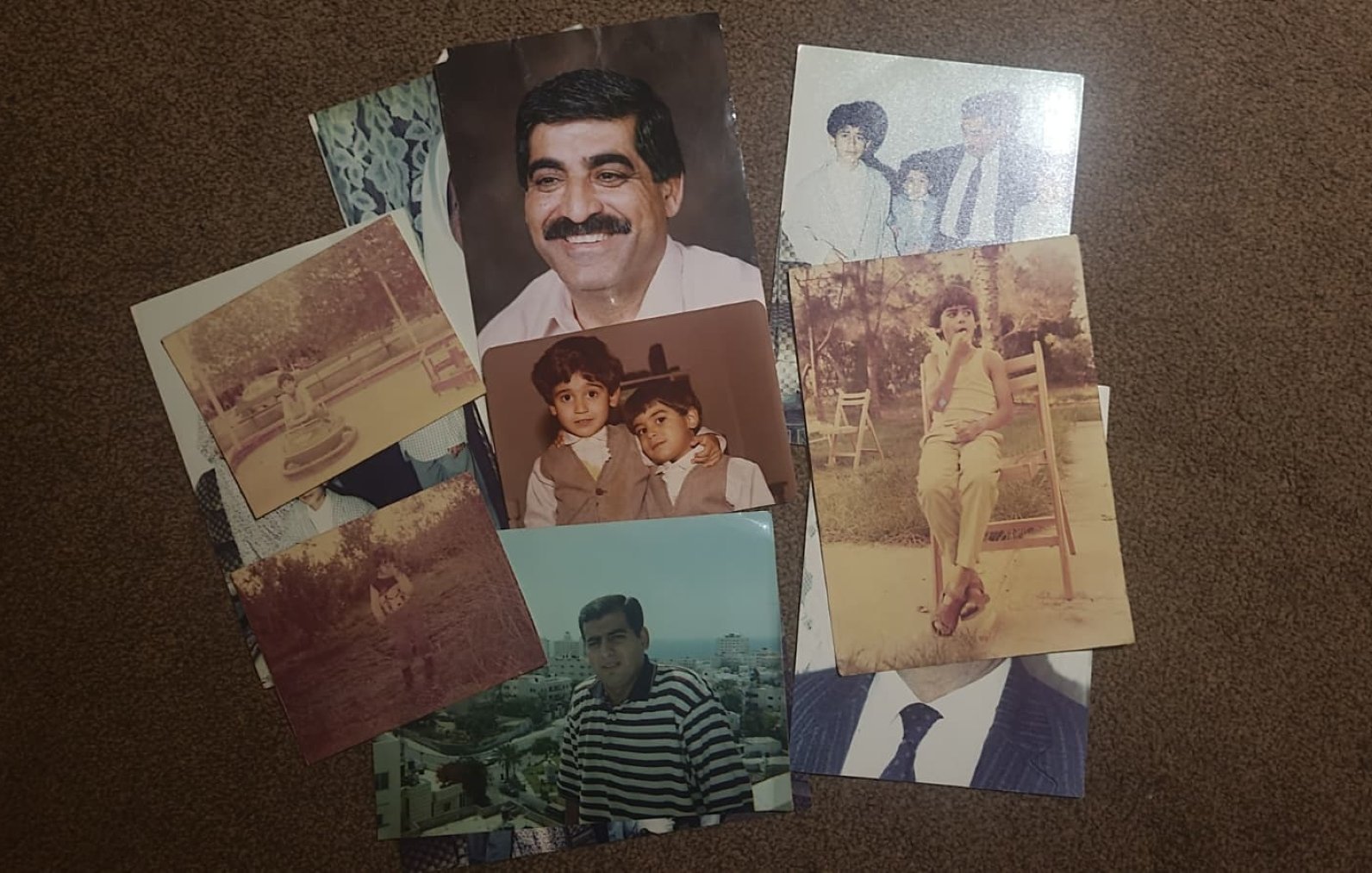 Un collage de vieilles photos en noir et blanc et en couleur de personnes et de paysages.