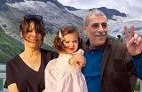 Fotomontaggio creato con Photoshop in cui la famiglia, che non si è mai potuta riunire a causa della detenzione, appare riunita: Walid Daqqa, sua moglie Sana Salameh e la loro figlia Milad.