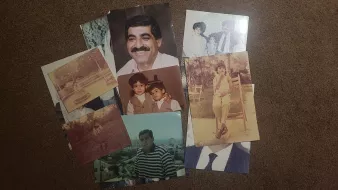 تصویر شامل تعدادی عکس قدیمی است. در بیشتر آنها افراد مختلفی در حالت‌های مختلف دیده می‌شوند.