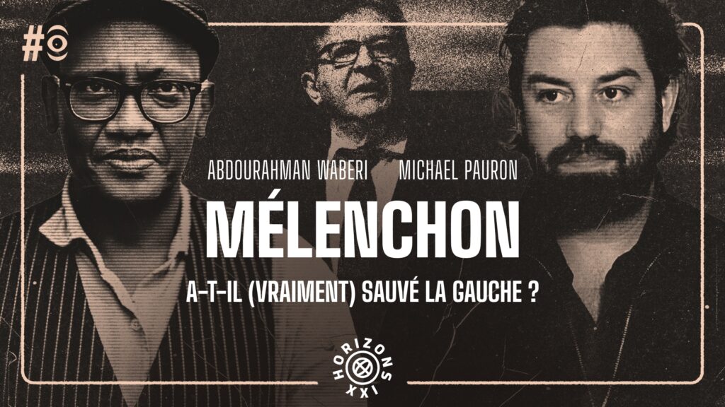 Trois hommes posent, en lien avec un débat sur Mélenchon et la gauche.