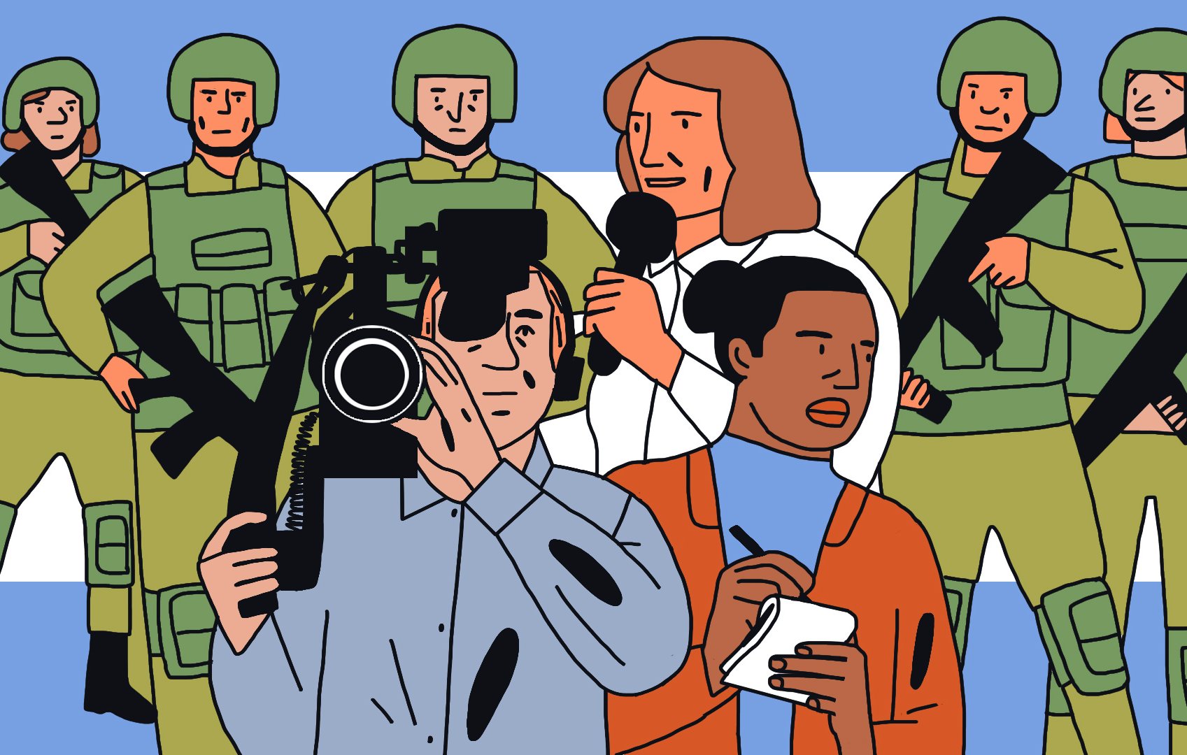 La imagen muestra a tres personas en primer plano, un camarógrafo con una cámara, una reportera con un micrófono y otra persona tomando notas. Detrás de ellos, hay varios soldados vestidos con uniformes de camuflaje y armados, con el fondo mostrando la bandera de Argentina. La escena refleja un ambiente de reportaje en un contexto militar o de seguridad.