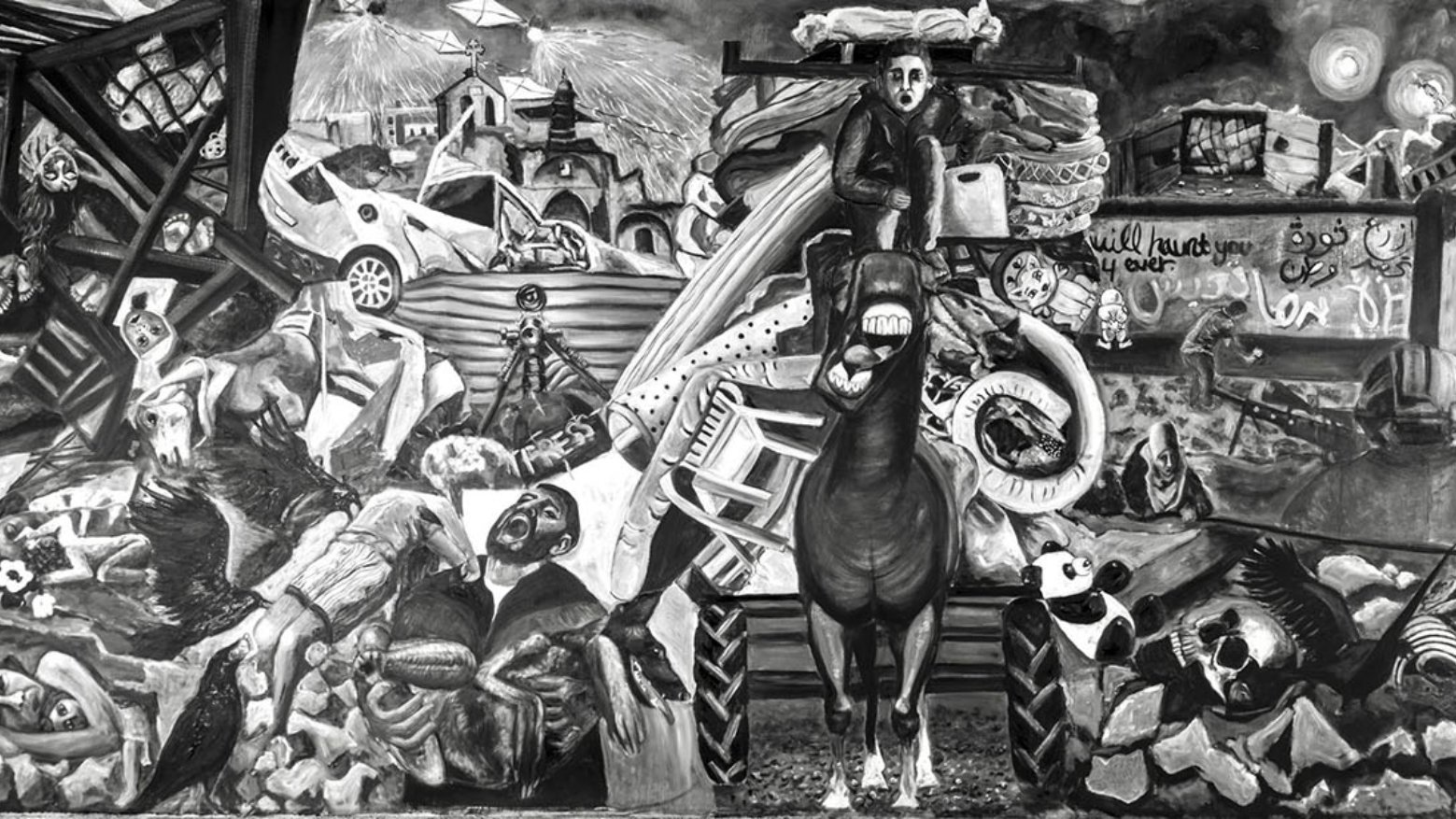 این تصویر یک نقاشی پیچیده و پر جزئیات است که دنیایی متراکم و شلوغ را به نمایش میگذارد. در میانه تصویر، یک اسب بهطور برجسته قرار دارد که ممکن است نمادی از قدرت یا آزادی باشد. در اطراف آن، اشیاء متنوعی نظیر ماشینها، ساختمانها و چهرههای انسانی دیده میشود که برخی از آنها در حال فعالیت یا واکنش به شرایطی هستند. رنگها عمدتاً سیاه و سفید هستند که احساس دراماتیک و تنش را منتقل میکند. پسزمینه از عناصر مختلفی پر شده است که ممکن است به چالشها و بحرانهای اجتماعی اشاره داشته باشد. این تصویر میتواند به تفسیرهای مختلفی از زندگی روزمره، مبارزه و تضاد اجتماعی اشاره کند.