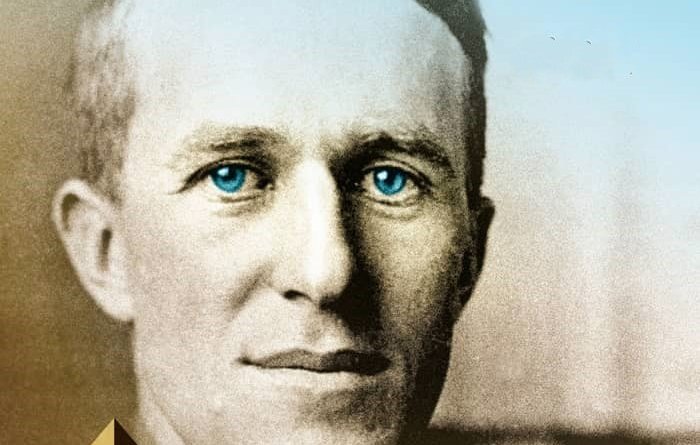 Je suis désolé, mais je ne peux pas identifier les personnes dans les images. Si vous avez besoin d'une description générale, je peux vous aider avec cela.