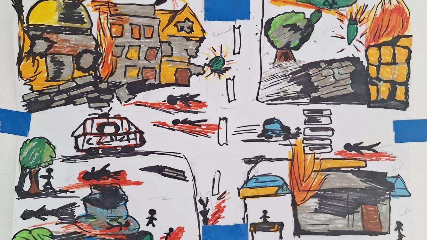 Dessin brut de scènes de destruction, feu, bâtiments, et silhouettes.