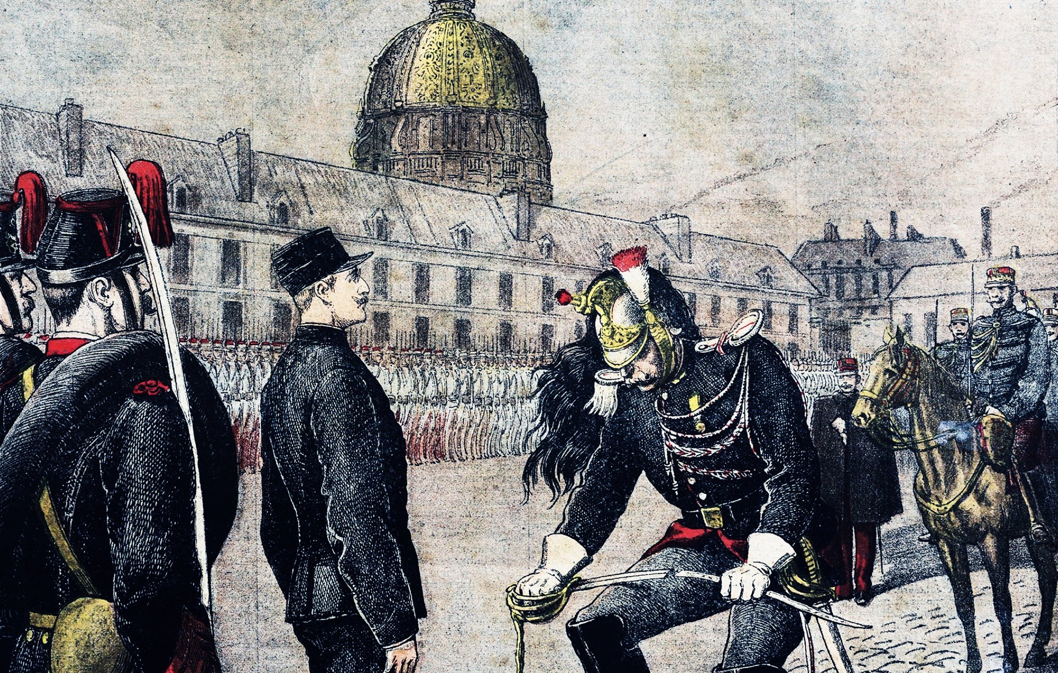 L'image représente une scène militaire historique. On y voit un homme en uniforme, probablement un officier, qui se penche en avant pour ramasser quelque chose qui semble être un symbole de désapprobation ou une forme de déshonneur, comme un morceau de métal ou un insigne, sur le sol. D'autres soldats, vêtus de uniformes traditionnels, se tiennent en arrière-plan, soit en position de garde, soit en train de regarder la scène. En arrière-plan, on aperçoit un bâtiment avec un dôme, probablement un édifice gouvernemental ou militaire, symbolisant le cadre institutionnel de l'événement. Les couleurs sont vives et donnent un aspect dramatique à la scène.