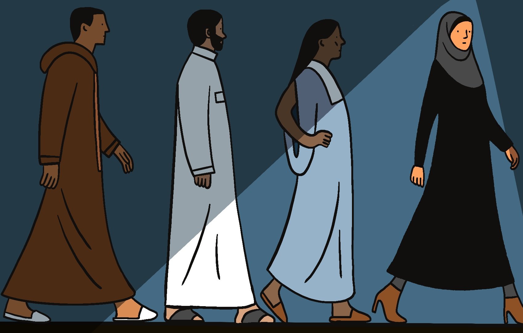 L'image montre quatre personnages en marche, chacun portant des vêtements traditionnels distincts. À gauche, un homme en robe marron et sandales. À côté, un homme en robe blanche avec une poche. Ensuite, une femme en robe de couleur claire. Enfin, à droite, une femme en hijab noir, chaussée de bottes, marchant avec assurance. L'arrière-plan est sombre, mettant en valeur les personnages.