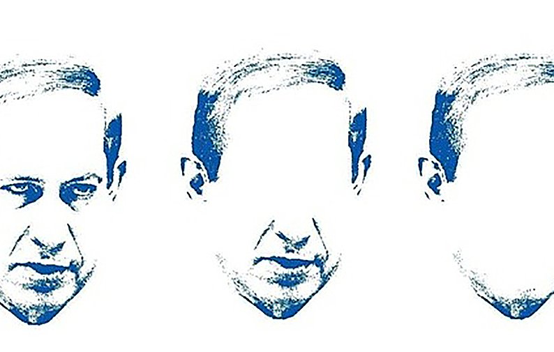 L'image représente trois visages stylisés, affichés en séquence. Les visages ont des traits similaires, mais le visage du milieu est flou ou dépourvu de caractéristiques distinctes, ce qui crée une impression d'absence ou d'effacement. Les couleurs utilisées semblent être des nuances de bleu, donnant une ambiance artistique et minimaliste à l'ensemble. Cette composition pourrait évoquer des thèmes tels que l'identité ou la transformation.