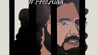 L'image représente un portrait d'un homme avec des cheveux bouclés et des lunettes, vu derrière des barres, ce qui suggère une détention ou une captive. En haut de l'image, il y a le hashtag "#FreeAlaa", indiquant un appel à la libération de cette personne. Le style graphique semble être un mélange d'illustration et de protestation, soulignant une question sociale ou politique. Le nom "Yara Kassem" est également mentionné, probablement en tant qu'auteur de l'œuvre.