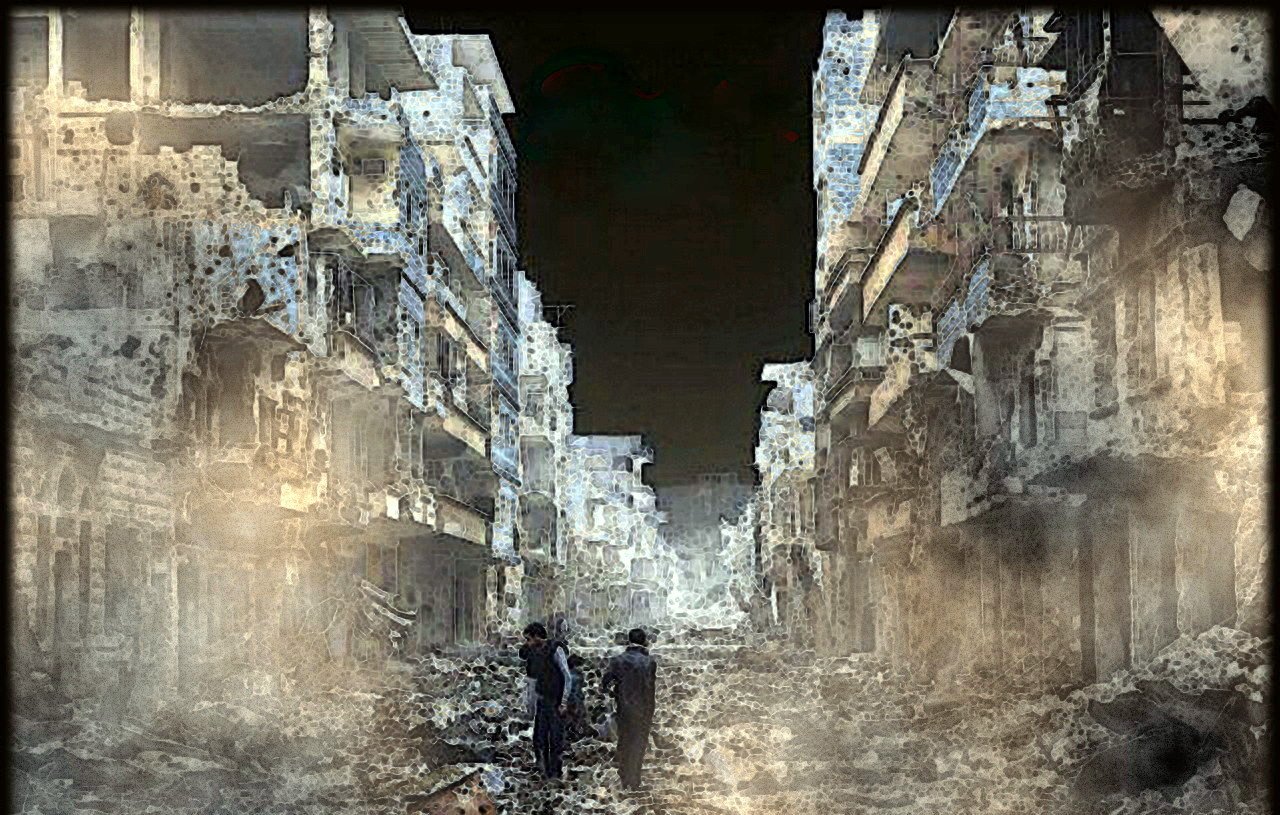 L'image montre une rue dévastée, entourée de bâtiments en ruines. On y voit des débris éparpillés sur le sol, suggérant des destructions majeures. L'atmosphère est sombre et désolée, avec une légère brume qui ajoute à la sensation de tristesse et d'abandon. Deux silhouettes humaines sont présentes, regardant autour d'elles, ce qui souligne l'impact de la destruction sur la vie humaine et le paysage urbain.