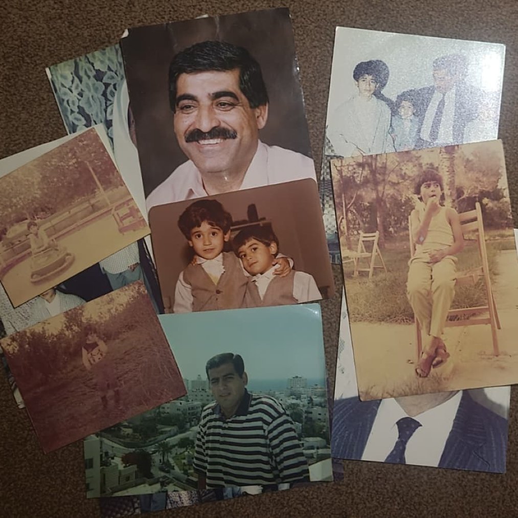 Un collage de vieilles photos en noir et blanc et en couleur de personnes et de paysages.