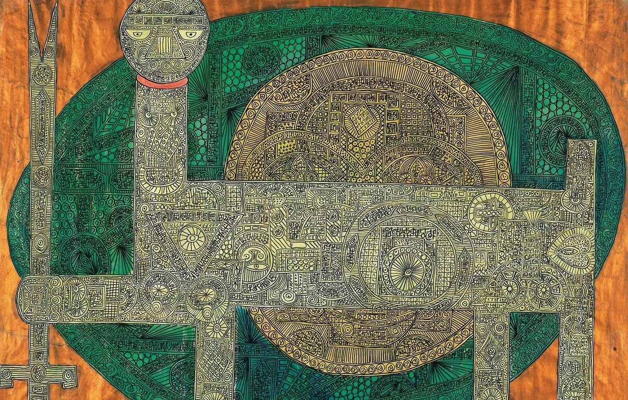 L'image représente une œuvre d'art stylisée, montrant un animal aux formes géométriques et abstraites. Le corps est orné de motifs complexes et de détails minutieux, principalement en tons dorés et verts. L'arrière-plan est d'un orange vif, tandis qu'un grand ovale vert encadre l'animal, ajoutant de la profondeur à la composition. Les lignes et les formes donnent une impression de mouvement et de vie, alors que l'expression du visage de l'animal semble joyeuse, avec une bouche souriante. L'ensemble de l'œuvre évoque une ambiance ludique et imaginative, mettant en avant des éléments de la culture et de l'art abstrait.