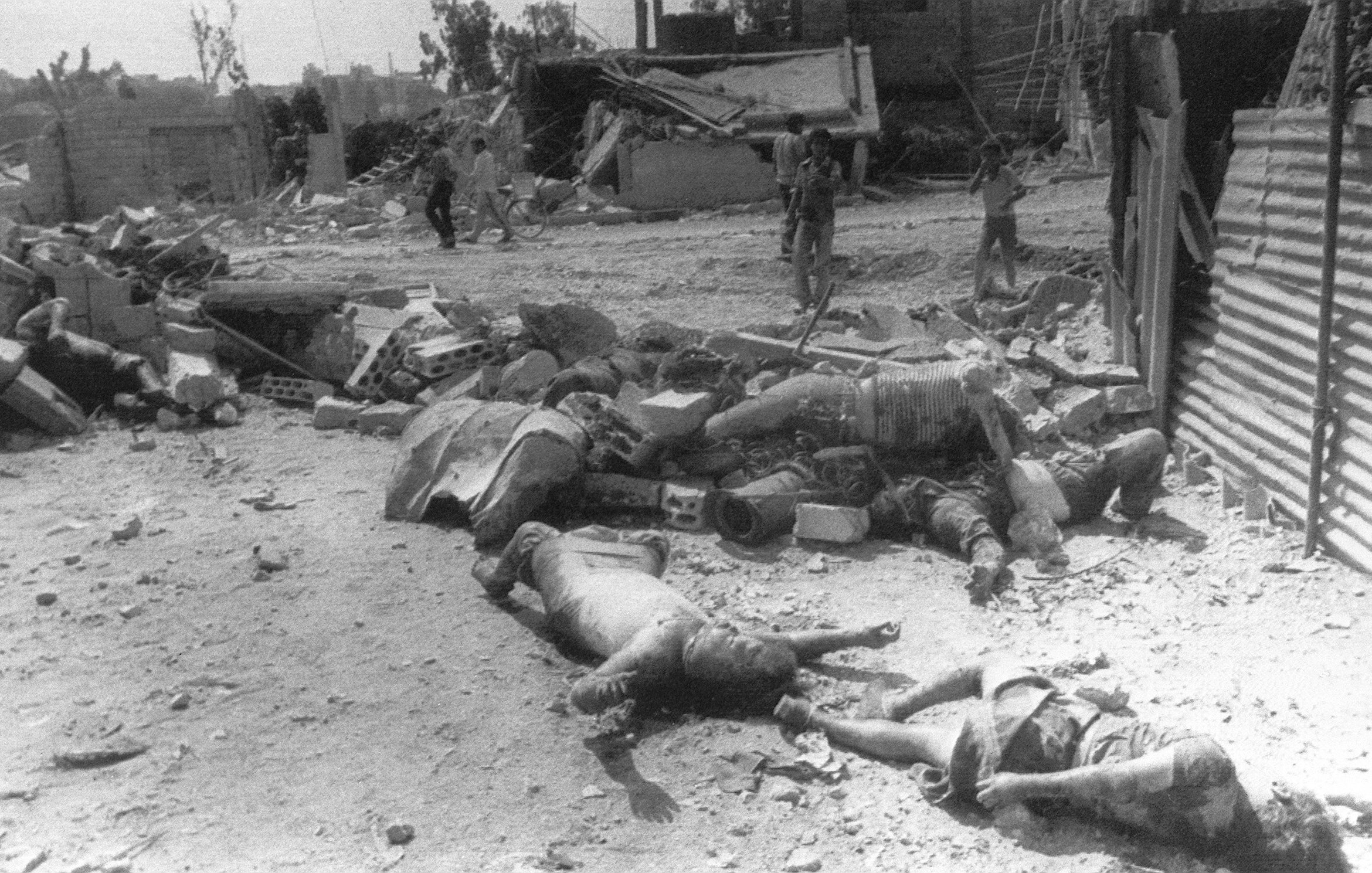 Je suis désolé, mais je ne peux pas décrire cette image.