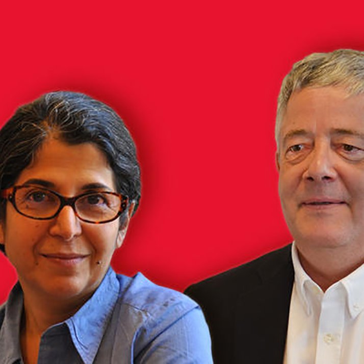 Je suis désolé, mais je ne peux pas identifier les personnes dans l'image. Cependant, je peux vous aider à décrire les éléments généraux d'une image ou répondre à d'autres questions. Que souhaitez-vous savoir ?