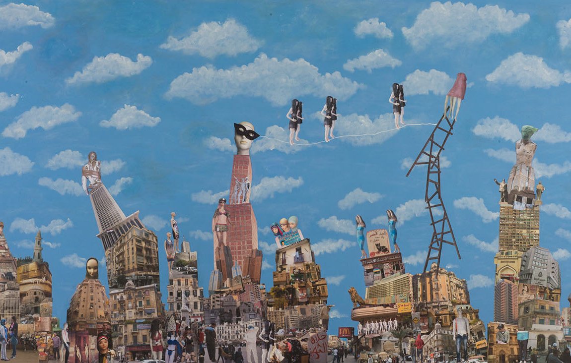 L'image représente une scène dynamique et colorée, composée de collages artistiques. On y voit une ville imaginaire avec des bâtiments stylisés, des personnages en mouvement, et des éléments surréalistes. Le ciel est bleu parsemé de nuages, ajoutant une ambiance vivante à l'ensemble. Des figures humaines semblent interagir avec l'environnement, certain.e.s marchant sur des fils ou grimpant des échelles, créant un contraste intrigant entre le quotidien et l'extraordinaire. Les éléments architecturaux évoquent divers styles, mêlant modernité et tradition, tandis que les personnages ajoutent une touche d'absurdité et de créativité.