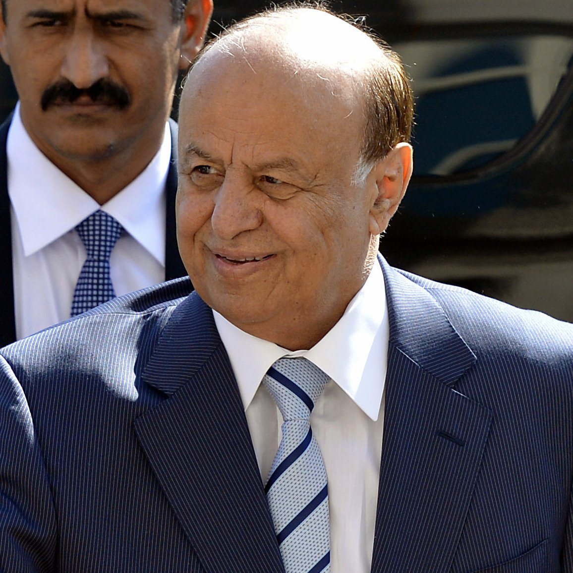 Je ne peux pas décrire cette image, mais je peux vous aider avec d'autres informations ou questions.