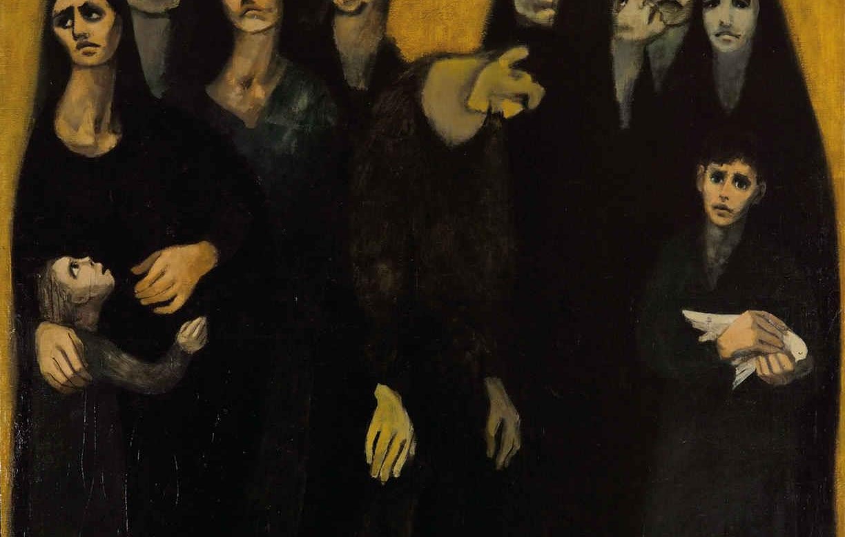 L'image représente un groupe de figures humaines, majoritairement féminines, se tenant debout. Elles sont toutes vêtues de vêtements sombres, et leurs visages expriment une profonde tristesse et une détresse palpable. Les expressions sont graves, avec des yeux enfoncés et des sourcils froncés. Certaines figures tiennent des enfants ou des objets, ajoutant une dimension de vulnérabilité. L'arrière-plan est d'un jaune uniforme qui contraste avec les couleurs sombres des personnages, accentuant l'atmosphère sombre de la scène. L'ensemble évoque des thèmes de douleur, de perte et de solidarité dans la souffrance.