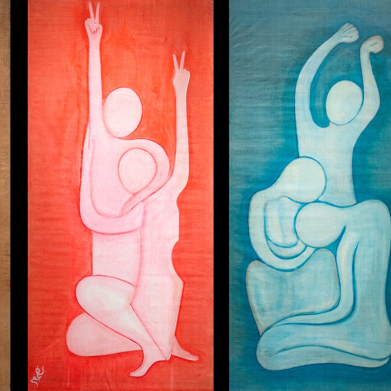 Trois panneaux abstraits représentant des silhouettes humaines en gestes d'affection et de joie.