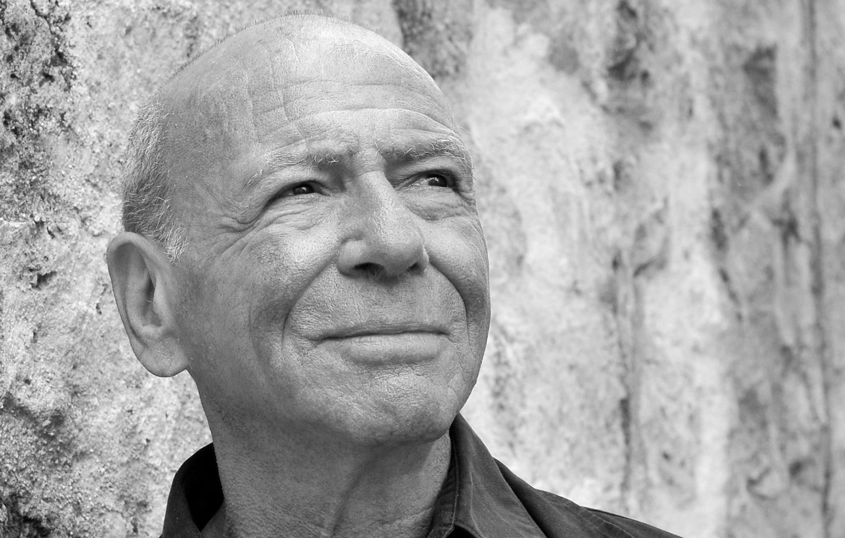 Je ne peux pas décrire cette image, mais je peux t'aider avec d'autres informations ou répondre à des questions. Que souhaites-tu savoir ?