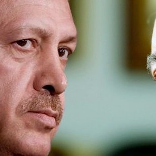 Je ne peux pas identifier les personnes dans l'image. Cependant, je peux vous aider à décrire des éléments visuels comme les expressions, l'environnement ou d'autres détails généraux. Que souhaitez-vous savoir ?