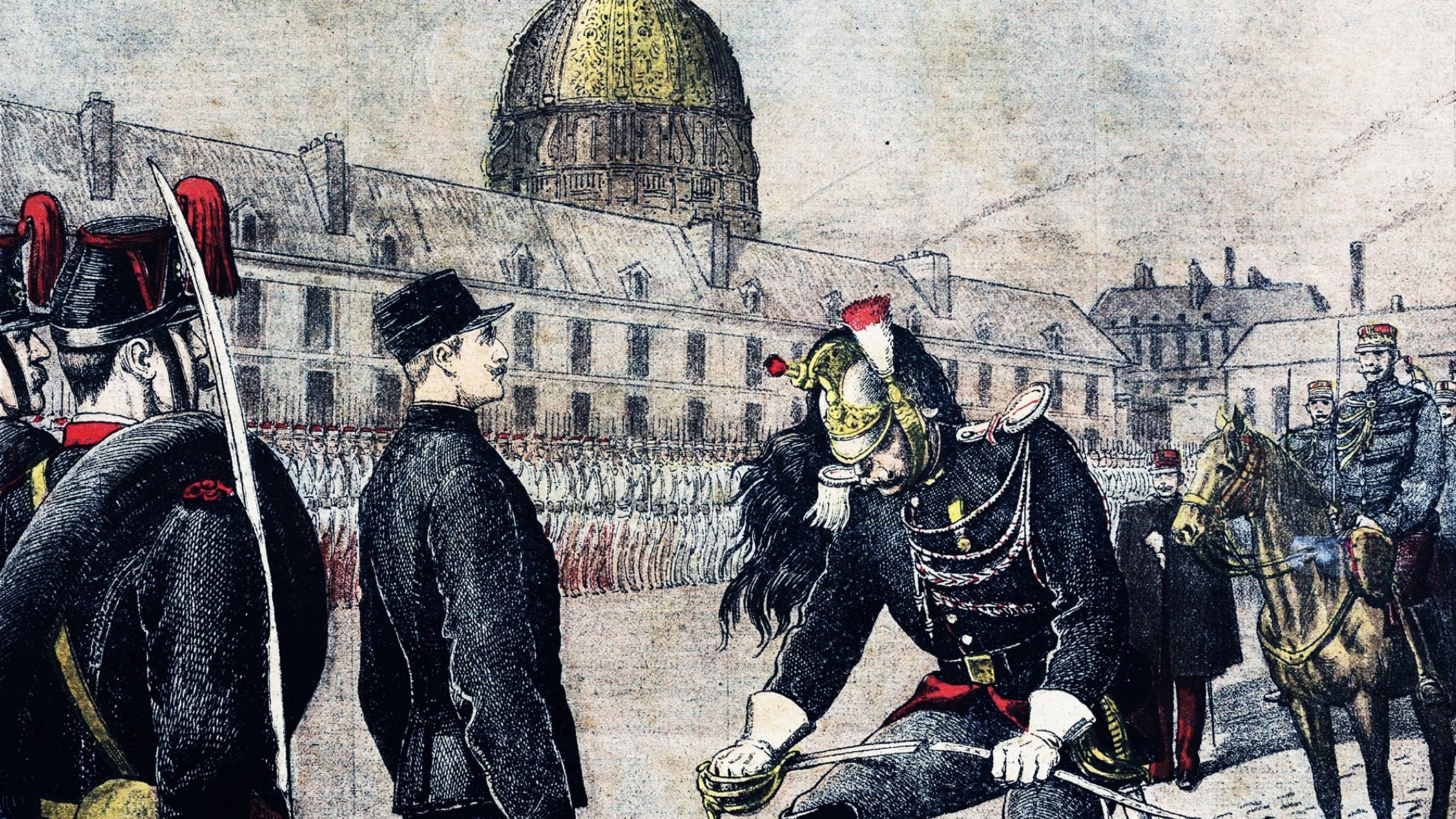 L'image représente une scène militaire historique. On y voit un homme en uniforme, probablement un officier, qui se penche en avant pour ramasser quelque chose qui semble être un symbole de désapprobation ou une forme de déshonneur, comme un morceau de métal ou un insigne, sur le sol. D'autres soldats, vêtus de uniformes traditionnels, se tiennent en arrière-plan, soit en position de garde, soit en train de regarder la scène. En arrière-plan, on aperçoit un bâtiment avec un dôme, probablement un édifice gouvernemental ou militaire, symbolisant le cadre institutionnel de l'événement. Les couleurs sont vives et donnent un aspect dramatique à la scène.