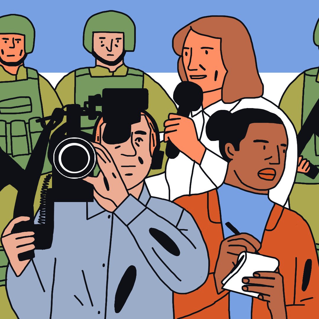 L'image représente un groupe de personnes dans une scène qui semble évoquer un contexte de reportage. Au premier plan, on voit un journaliste avec une caméra et un autre avec un carnet de notes, tous deux concentrés sur leur travail. En arrière-plan, des soldats en uniforme et armés se tiennent en position, ce qui suggère une ambiance de tension ou de sécurité. L'arrière-plan est décoré de couleurs vives, ajoutant une touche graphique à la scène.