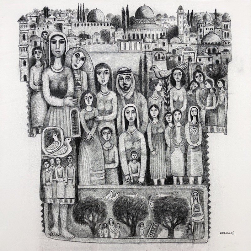 L'image représente une scène artistique en noir et blanc, avec un groupe de figures humaines stylisées, dont certaines se tiennent en avant-plan tandis que d'autres apparaissent en arrière-plan. Le décor semble évoquer une ville, avec des bâtiments et des paysages architecturaux en arrière-plan, peut-être inspirés par des éléments culturels. Au centre, des personnages féminins et masculins expriment une certaine gravité, tandis que des détails comme des oiseaux et des arbres ajoutent une dimension paisible à l'œuvre. Les lignes sont fluides et les formes vont des silhouettes simples à des représentations plus détaillées, créant une ambiance à la fois contemplative et riche en symbolisme.