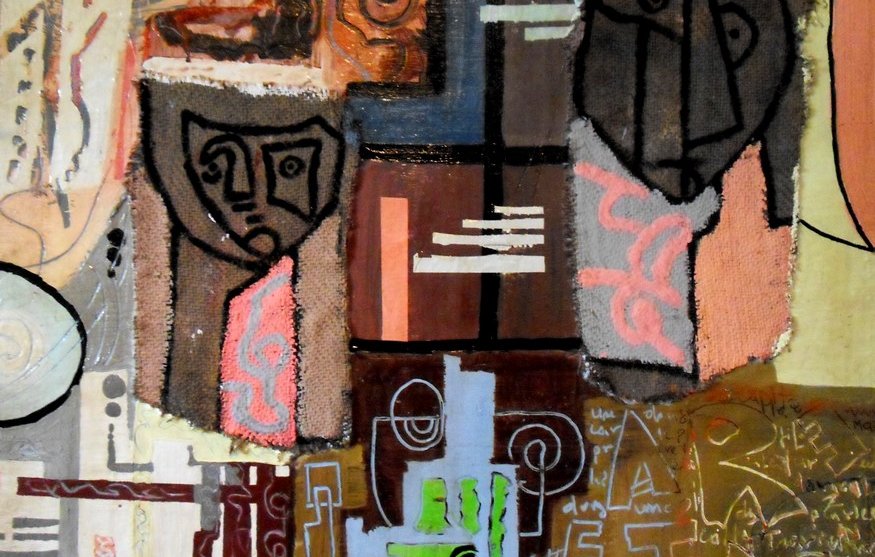 L'image présente une composition artistique abstraite et colorée. On y voit des formes géométriques, des visages stylisés et des textures variées, créant un contraste intéressant entre les différentes parties de l'œuvre. Les couleurs dominantes incluent des tons marron, beige, et des touches de vert et de rose. Certains éléments écrits semblent être intégrés, ajoutant une dimension textuelle à la pièce. L'ensemble évoque un mélange d'émotions et d'interprétations, caractéristique de l'art moderne.