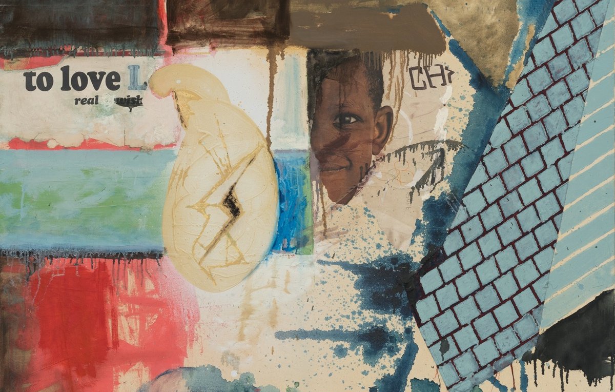 L'image présente une composition abstraite avec des éléments variés. On y trouve des couleurs vives comme le rouge, le bleu et le jaune, ainsi que des motifs graphiques, tels qu'un motif en diamants. Une figure humaine semble être intégrée dans l'œuvre, entourée de textures et de formes organiques. Des inscriptions, comme "to love" et d'autres textes partiels, ajoutent une dimension significative à la pièce, faisant appel à des émotions et à des réflexions. L'ensemble dégage une atmosphère dynamique et expressive.