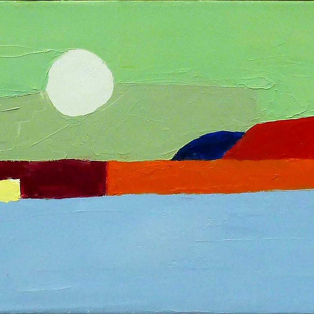 L'immagine mostra un paesaggio astratto caratterizzato da colori vibranti e forme semplici. In alto, un grande cerchio bianco rappresenta il sole, mentre lo sfondo è dipinto in tonalità di verde chiaro. La parte inferiore dell'immagine presenta un mare blu, sovrastato da una linea di terra in vari colori, tra cui rosso, arancione e blu. La composizione è minimalista e crea un senso di tranquillità e armonia.