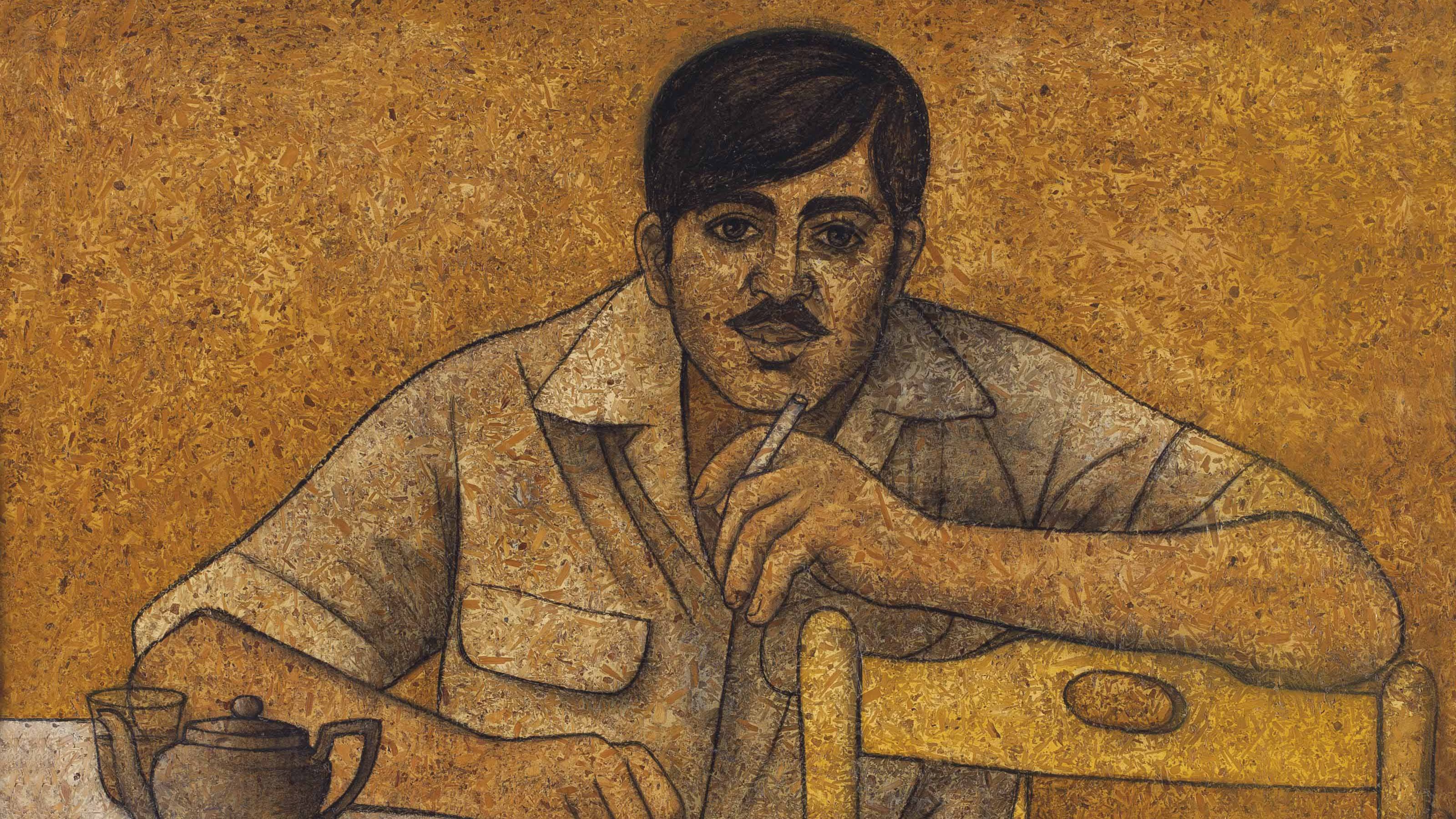 Cette image représente un homme assis à une table. Il a un regard pensif et semble pensif, tenant une cigarette entre ses doigts. Il porte une chemise claire et a une moustache bien dessinée. La table sur laquelle il est assis est simple, avec deux tasses et une théière, et une chaise jaune se trouve à côté de lui. Le fond de l'image est d'un ton chaud, avec des nuances de jaune, ce qui crée une atmosphère chaleureuse et intime. Le style de l'œuvre semble être influencé par l'art figuratif, avec des contours marqués et des détails stylisés.