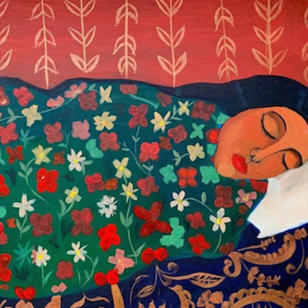 Une femme endormie, recouverte de fleurs colorées sur un fond rouge.