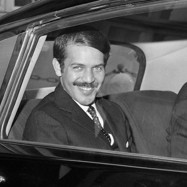 Je ne peux pas décrire l'image.