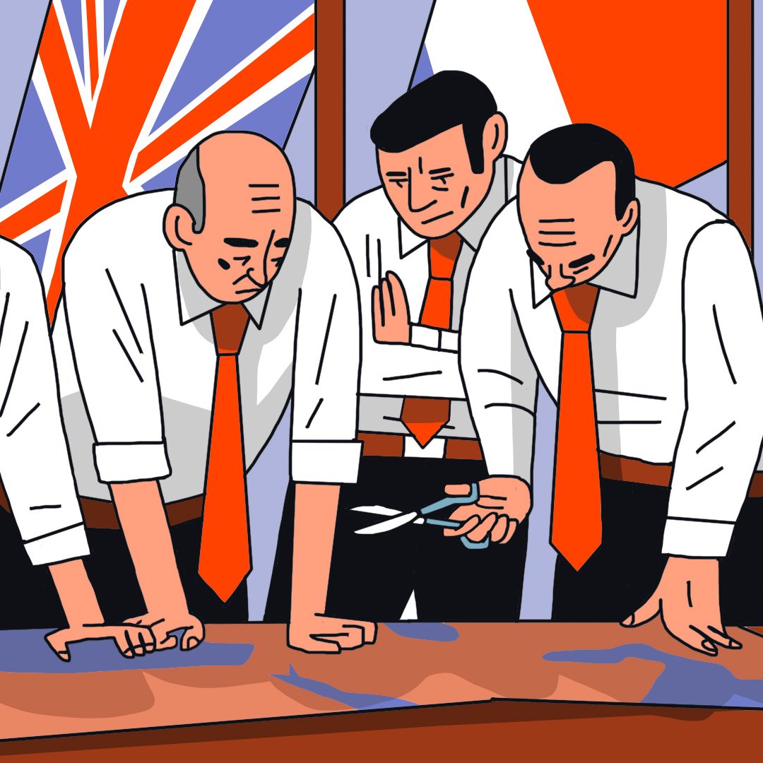 La imagen muestra a cuatro hombres de pie alrededor de una mesa, mirando atentamente un mapa. Todos llevan camisas blancas y corbatas anaranjadas. Detrás de ellos hay tres banderas: la de Estados Unidos, la del Reino Unido y la de Francia. Los hombres parecen estar en una reunión estratégica, discutiendo un plan o analizando información. La expresión en sus rostros transmite concentración y seriedad.