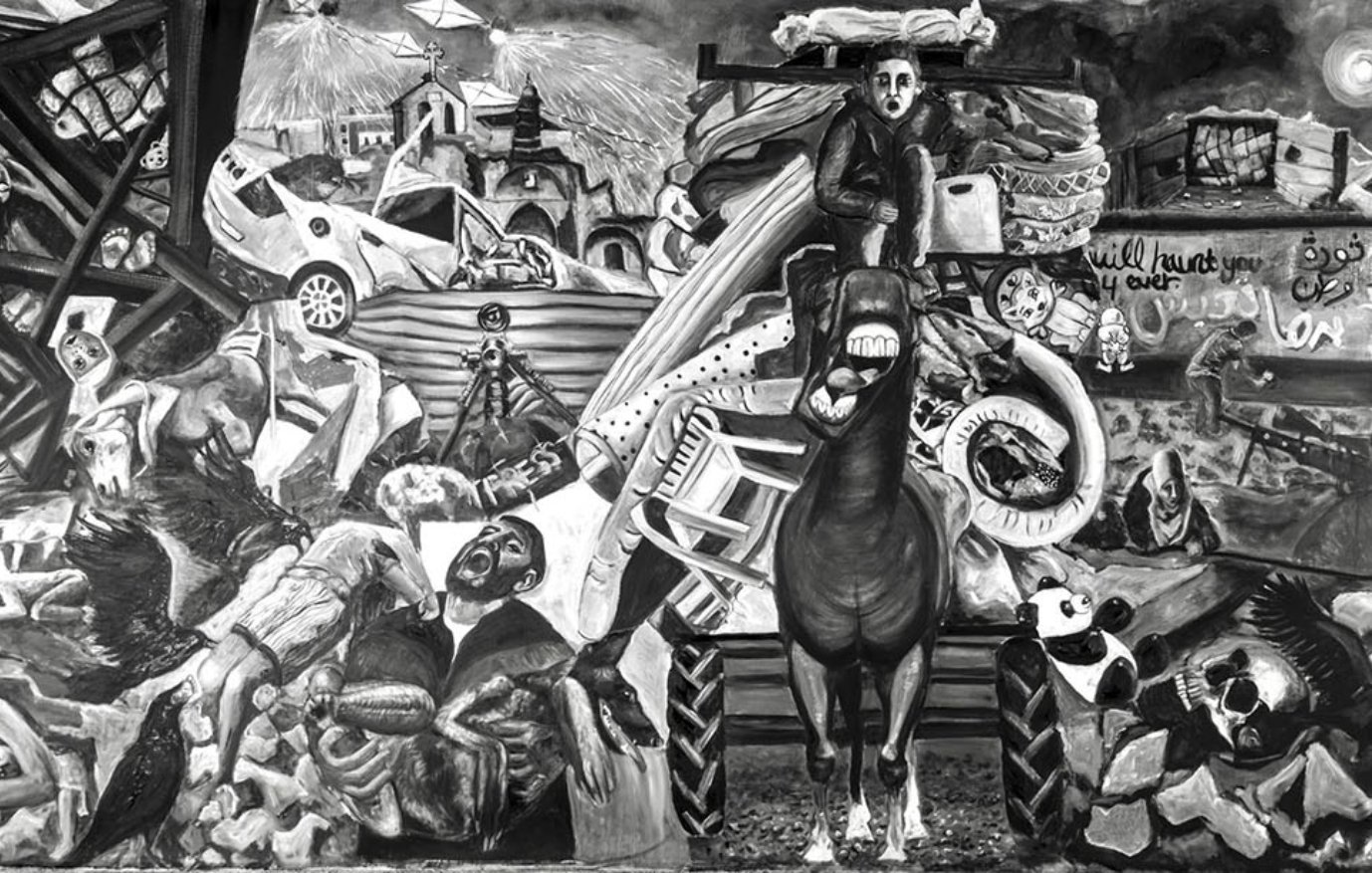 این تصویر یک نقاشی پیچیده و پر جزئیات است که دنیایی متراکم و شلوغ را به نمایش می‌گذارد. در میانه تصویر، یک اسب به‌طور برجسته قرار دارد که ممکن است نمادی از قدرت یا آزادی باشد. در اطراف آن، اشیاء متنوعی نظیر ماشین‌ها، ساختمان‌ها و چهره‌های انسانی دیده می‌شود که برخی از آن‌ها در حال فعالیت یا واکنش به شرایطی هستند. رنگ‌ها عمدتاً سیاه و سفید هستند که احساس دراماتیک و تنش را منتقل می‌کند. پس‌زمینه از عناصر مختلفی پر شده است که ممکن است به چالش‌ها و بحران‌های اجتماعی اشاره داشته باشد. این تصویر می‌تواند به تفسیرهای مختلفی از زندگی روزمره، مبارزه و تضاد اجتماعی اشاره کند.