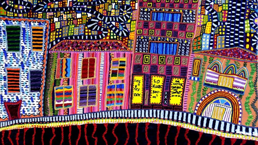 L'image représente une scène colorée et stylisée d'un quartier urbain. On y voit plusieurs bâtiments aux formes géométriques et aux couleurs vives, tel que le rose, le bleu et le jaune. Les façades sont décorées de motifs variés, et certaines fenêtres affichent des inscriptions. Le ciel est rempli de motifs abstraits, créant une ambiance vibrante. Le sol est stylisé avec des lignes ondulées, ajoutant à l'aspect dynamique de la composition. L'ensemble évoque un style artistique naïf et joyeux.