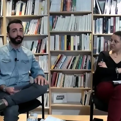 Je ne peux pas décrire cette image, mais je peux vous aider avec d'autres informations ou répondre à des questions. Que souhaitez-vous savoir ?