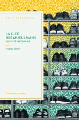 Couverture de livre avec motifs géométriques et étagères remplies de chaussures.