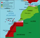 Cette image est une carte géographique qui montre la région du Maroc et ses alentours. On y voit les frontières du Maroc, de l'Espagne et des pays voisins comme l'Algérie et la Mauritanie. Les zones sont colorées différemment pour indiquer les territoires espagnols en vert et rouge, ainsi que les zones de protectorat français en rose. La légende explique les différentes zones, notamment le Sahara espagnol et les villes comme Tétouan, Ceuta, et Melilla. La carte inclut également des informations sur l'océan Atlantique et la Méditerranée.