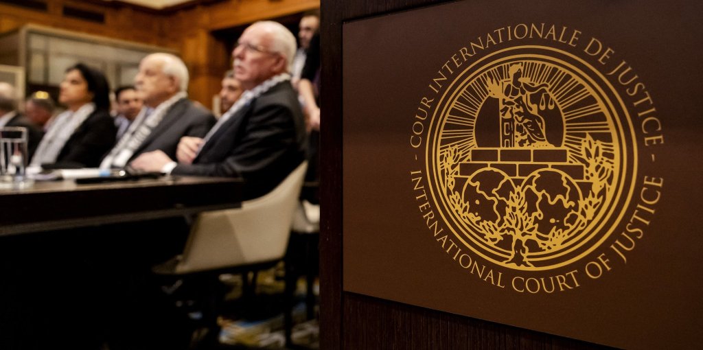 Cour internationale de justice ou Cour pénale internationale. Qui peut